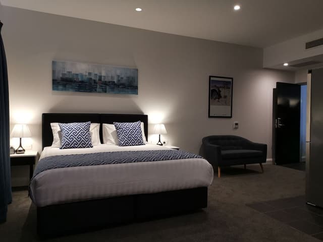 Studio Deluxe