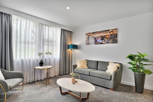 Executive King Suite