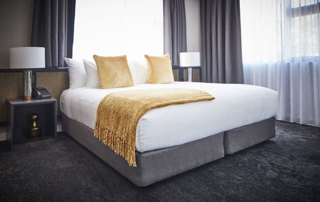 Premier King Suite