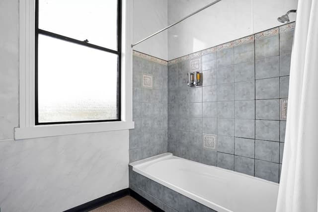 Double Room, Shared Bathroom