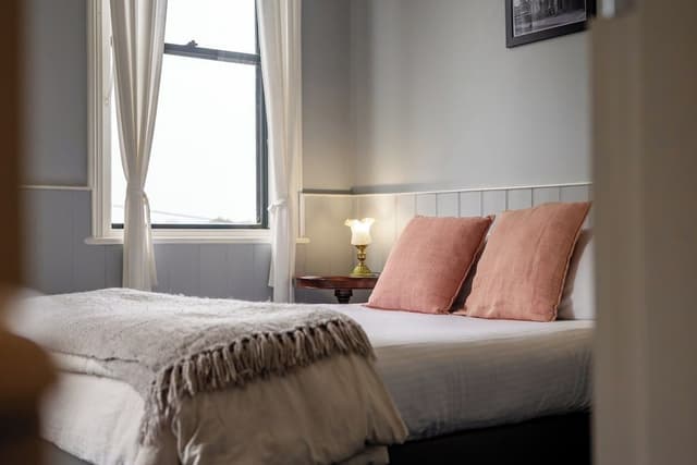 Double Room, Ensuite with Waterfall View