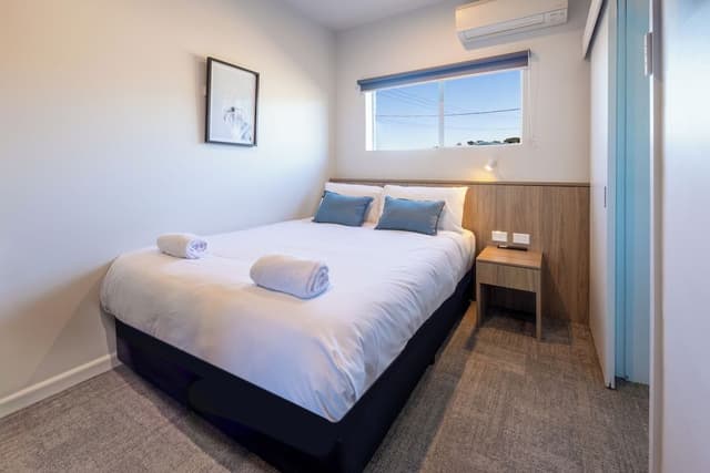 Standard Room, 1 Queen Bed