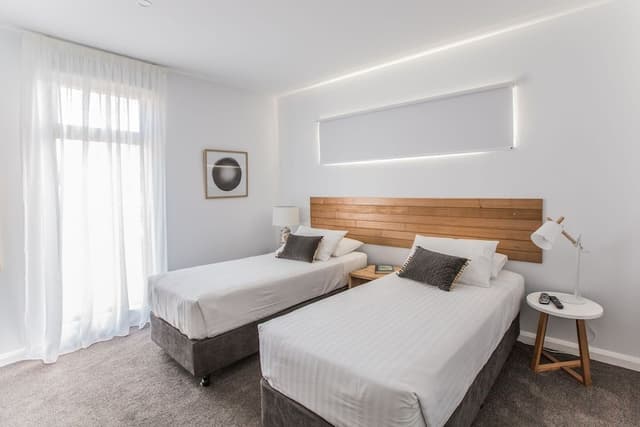 One Bedroom Apartment