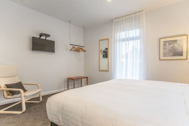 One Bedroom Apartment