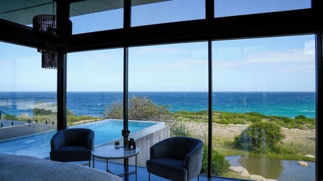 Luxury House, 3 Bedrooms, Private Pool, Bay View