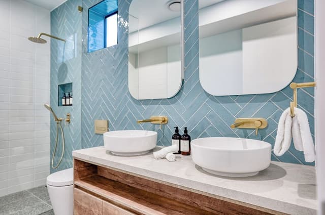 Four Bedroom Lily Luxury Home with Pool