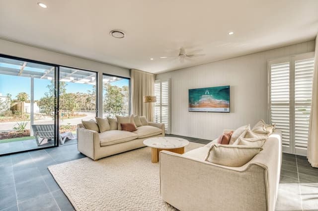 Four Bedroom Lily Luxury Home with Pool