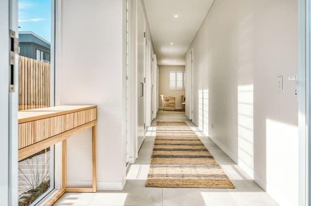 Five Bedroom Saltbush Luxury Home with Pool