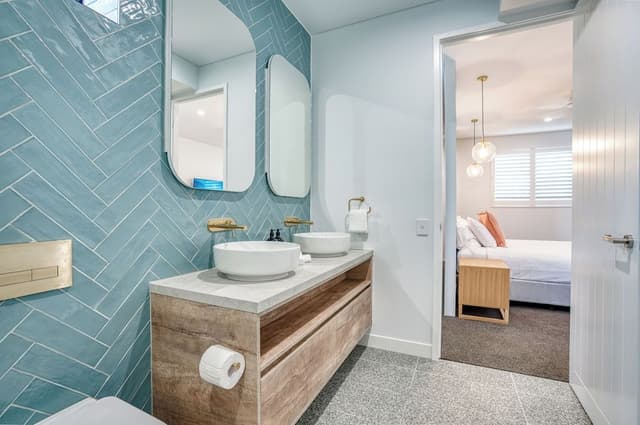 Four Bedroom Lily Luxury Home with Pool