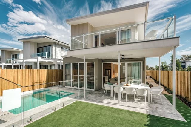 Five Bedroom Saltbush Luxury Home with Pool