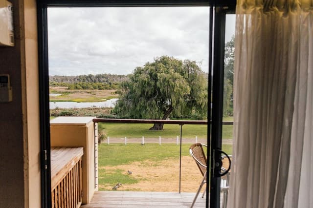 Superior Lakeside Room