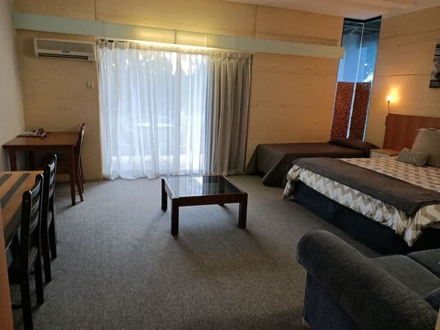Deluxe Lakeside Room
