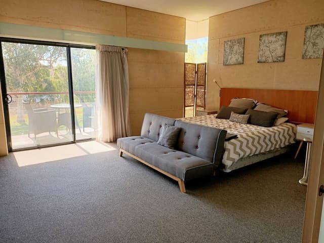 Deluxe Lakeside Room