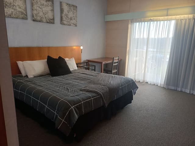 Standard Lakeside Room