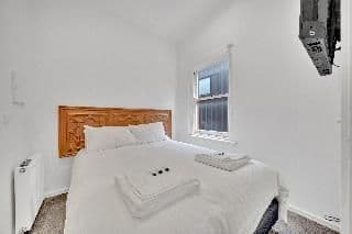 APARTMENT SUPERIOR QUEEN BED