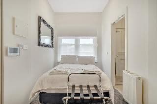 APARTMENT SUPERIOR QUEEN BED