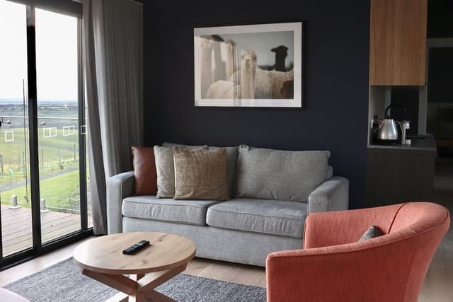 Luxury Apartment, Valley View