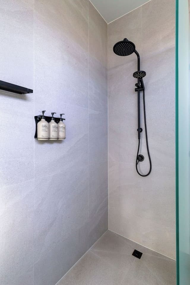 Luxury Apartment, Valley View