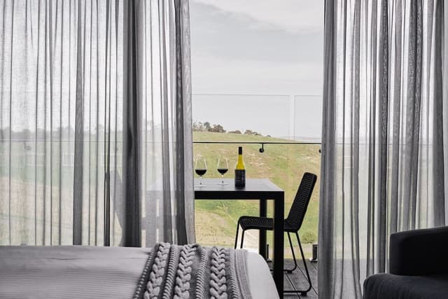 Luxury Apartment, Valley View