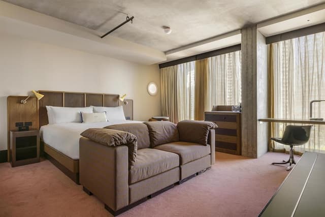 Explorer Room