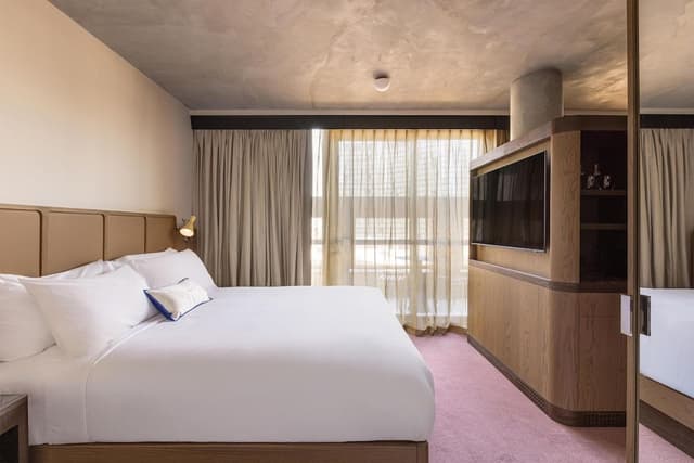 3 Bedroom Interconnecting Suite