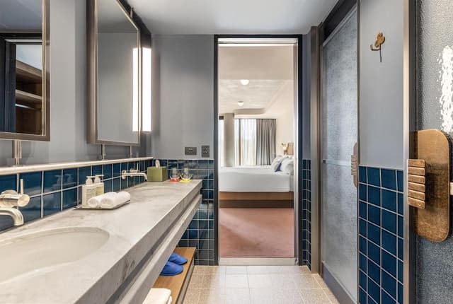 3 Bedroom Interconnecting Suite