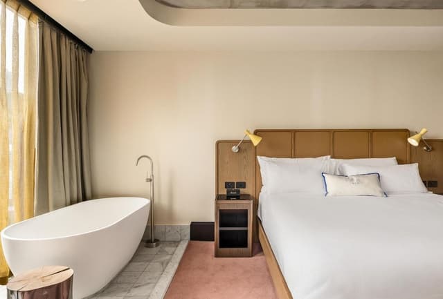3 Bedroom Interconnecting Suite