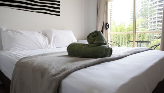 Queen Size Bed with Balcony