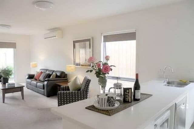Peppercorn Villa - Offsite 600m from Hotel