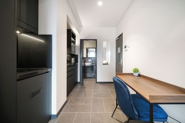 Studio Suite, City View