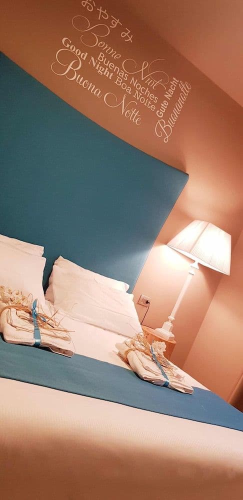 Deluxe Double Room (Tourquoise)