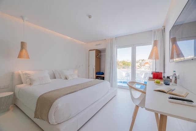 Double Room M