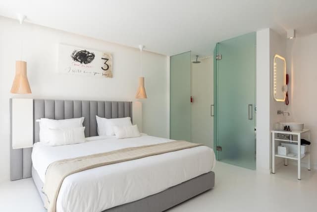 Double Room - Nightlife View