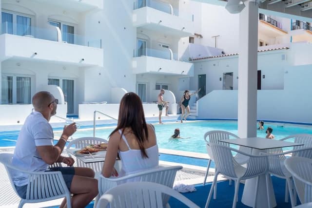 Double Room with Pool View