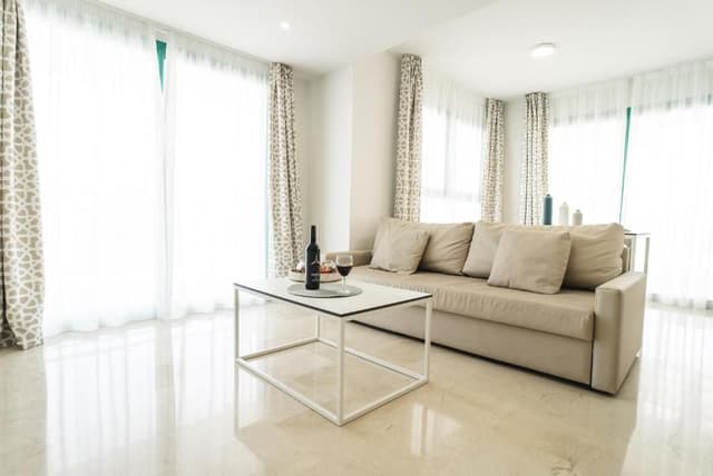 Penthouse Apartment (2 Adults)