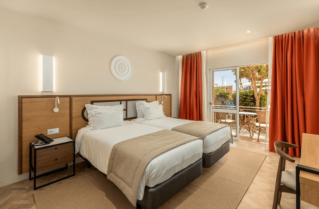 Twin Room with Garden and Pool View