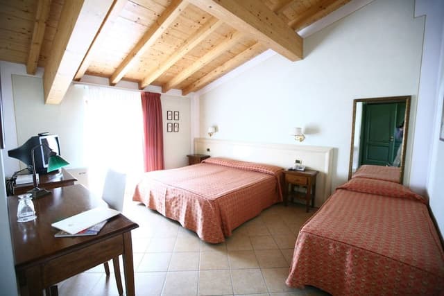 Classic Triple Room