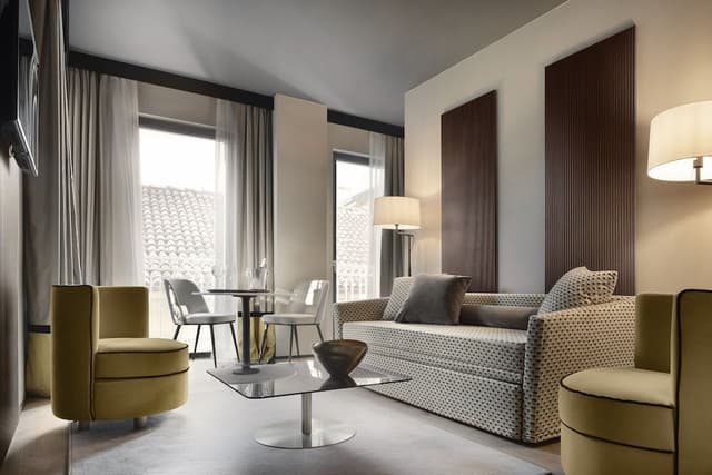 Suite