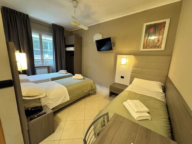 Triple Room
