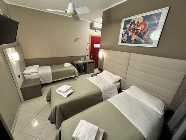Triple Room