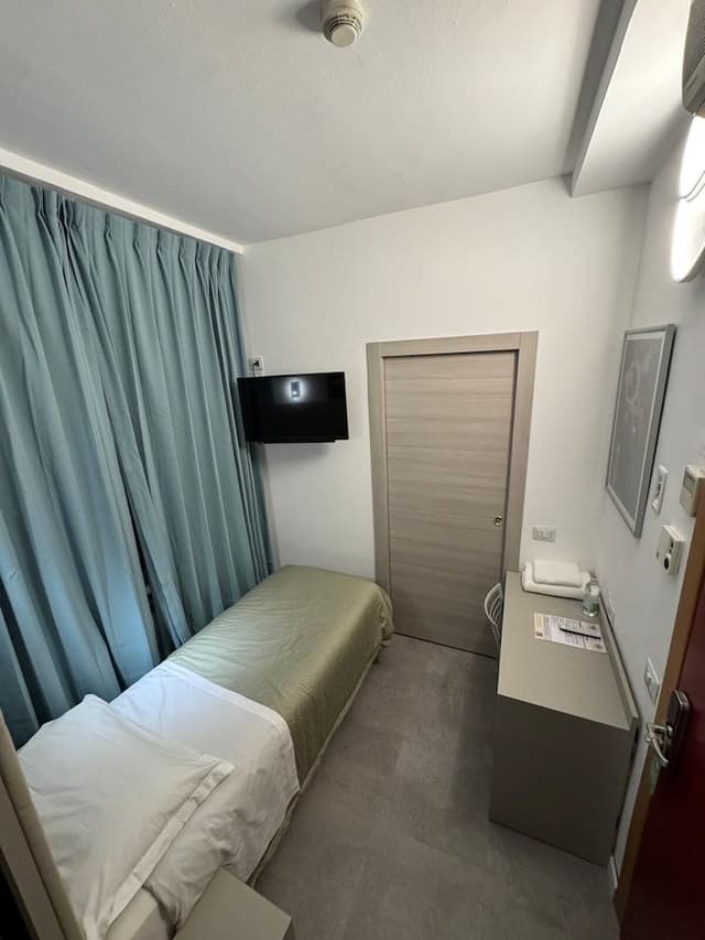 Economy Single Room, Private Bathroom