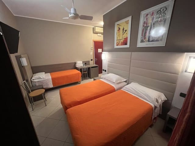 Triple Room