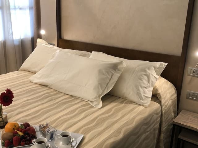 Suite, 1 Queen Bed