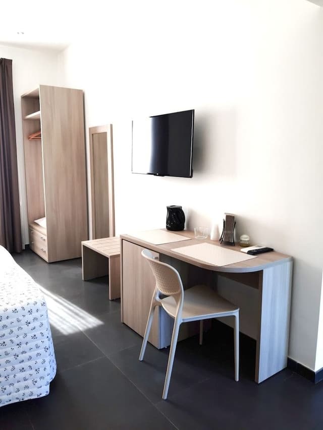 Comfort Triple Room
