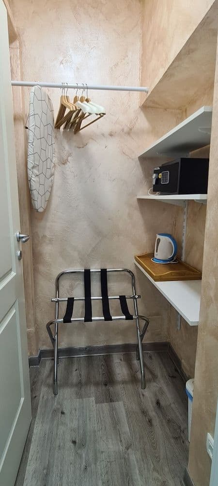 Classic Double Room, 1 Queen Bed, Private Bathroom