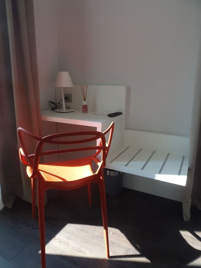 Double Room (302)
