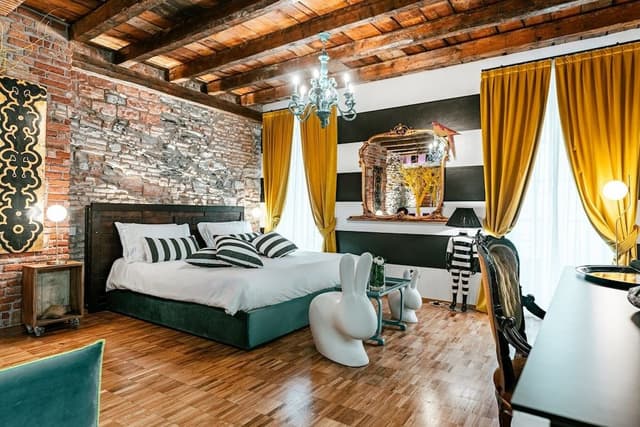 Deluxe Suite