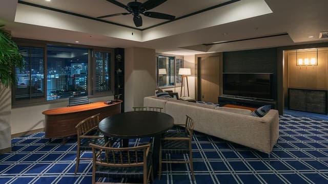King Suite, Non Smoking