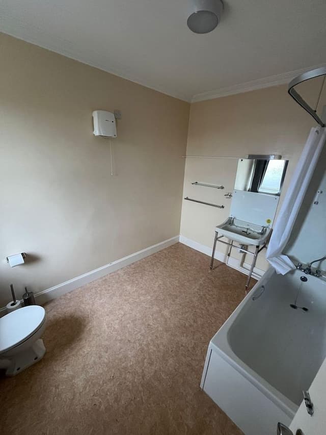 Basic Twin Room