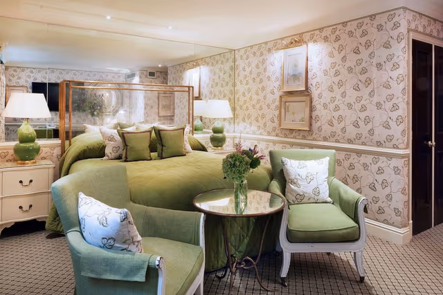 Deluxe Room (King/Twin)